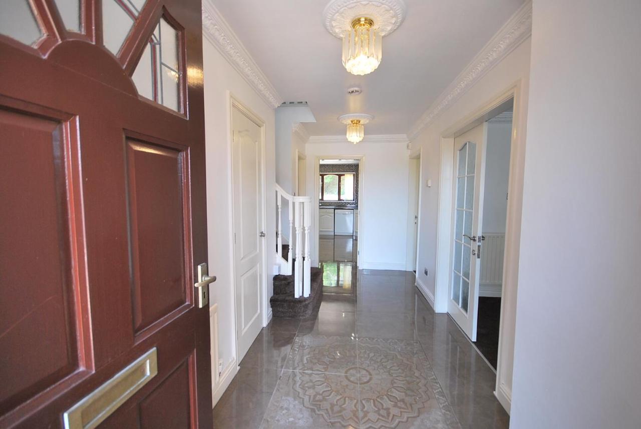 Lostock Entire And Exclusive Four Bed Detached Villa المظهر الخارجي الصورة