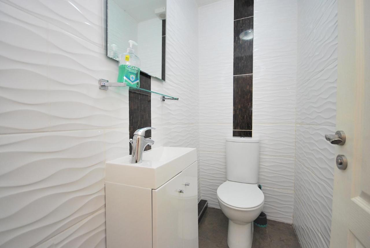 Lostock Entire And Exclusive Four Bed Detached Villa المظهر الخارجي الصورة
