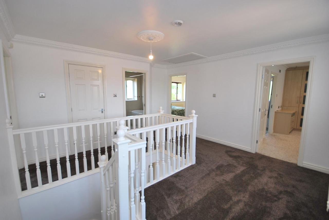 Lostock Entire And Exclusive Four Bed Detached Villa المظهر الخارجي الصورة
